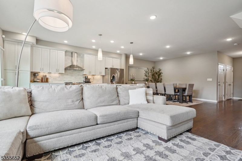 Kensington Square - Residential