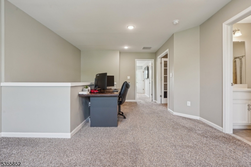 Kensington Square - Residential