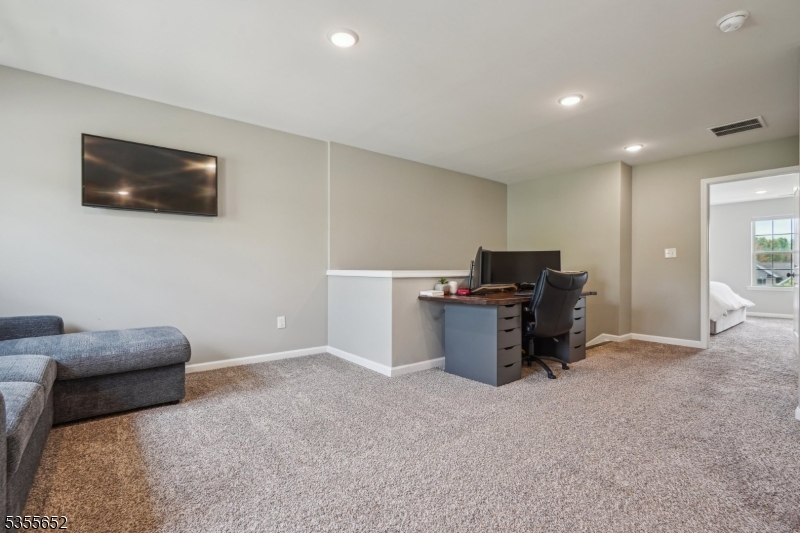 Kensington Square - Residential