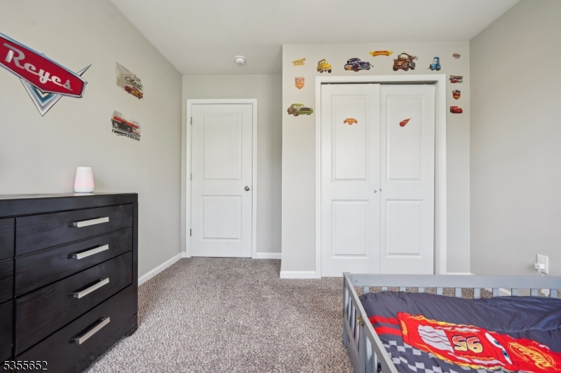 Kensington Square - Residential