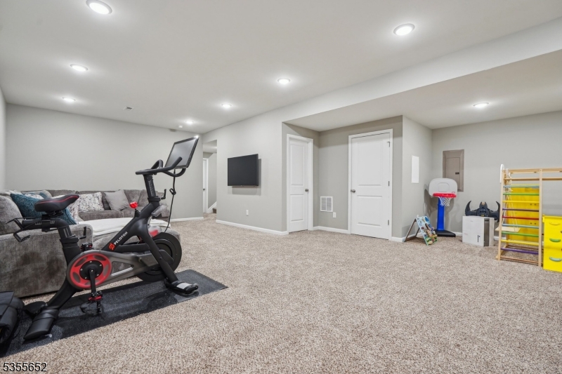 Kensington Square - Residential