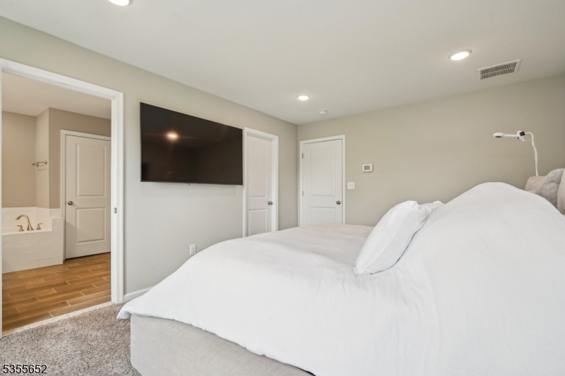 Kensington Square - Residential