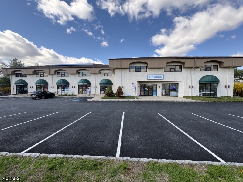 Photo 1 of 7 — 14 Commerce St, Raritan Twp., NJ 08822
