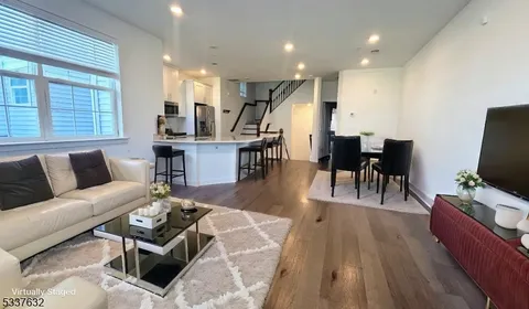 MLS: 3945441