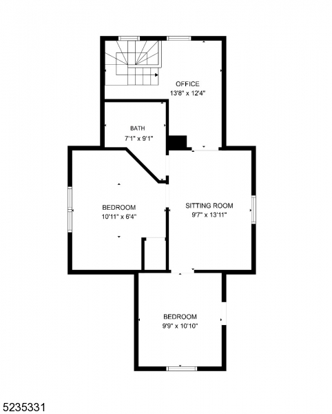 Main image without alt text