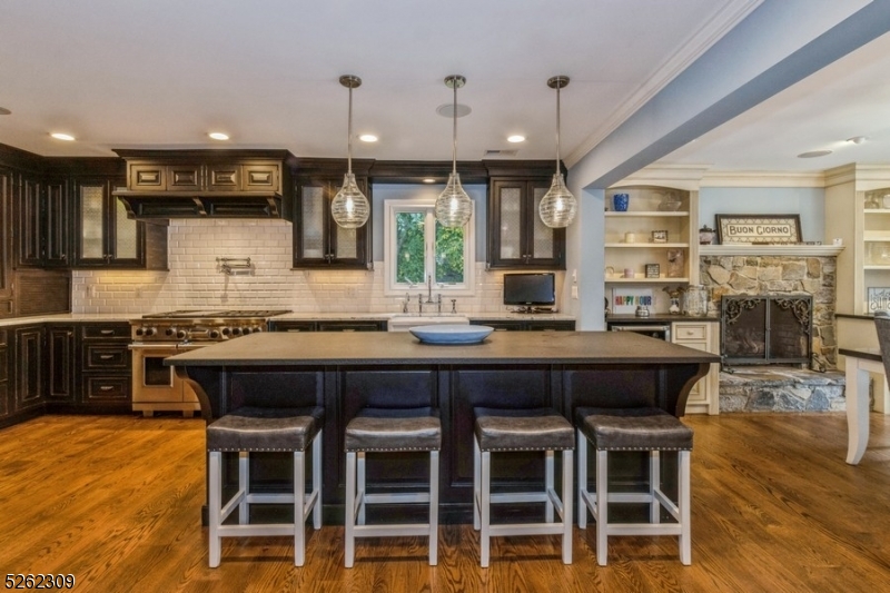 Chestnut Hill - Residential