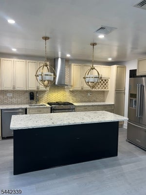 2507 CRANE PL, UNION, NJ 07083 - Image d39b3e87ebdc8fdbecfab917dc3e6f9e/903350394