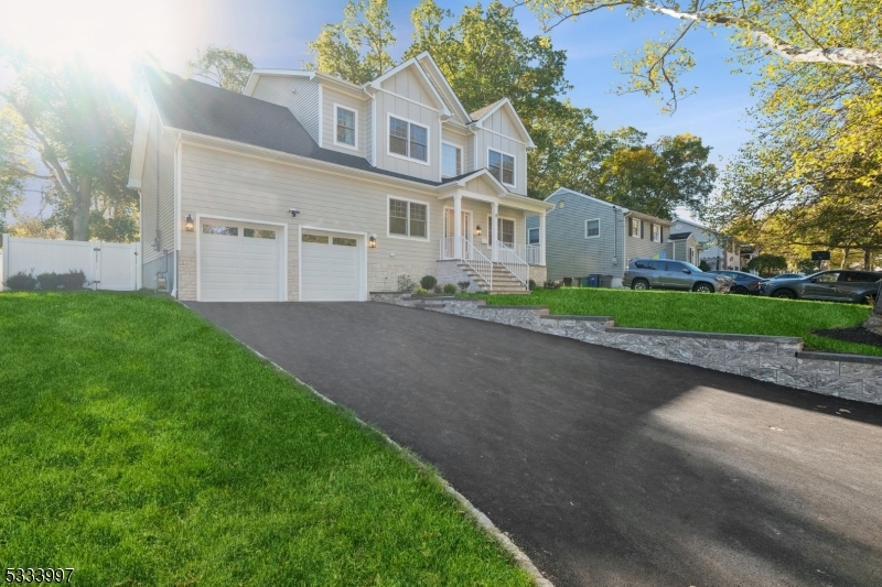 Riker Hill - Residential