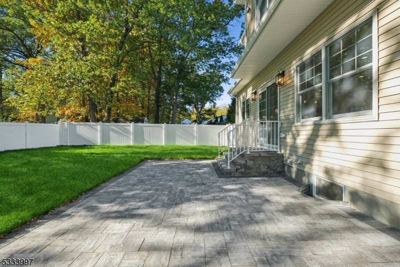 Riker Hill - Residential