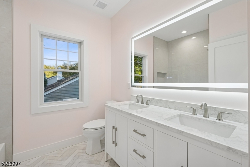 Riker Hill - Residential