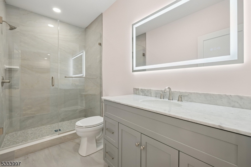 Riker Hill - Residential