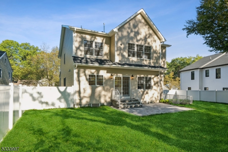 Riker Hill - Residential