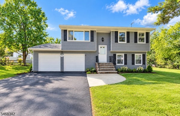 160 STRATTON ST S, PISCATAWAY, NJ 08854 - Image d3b4dba05eb6637ca95e04f7bde3ba0e/3381654306