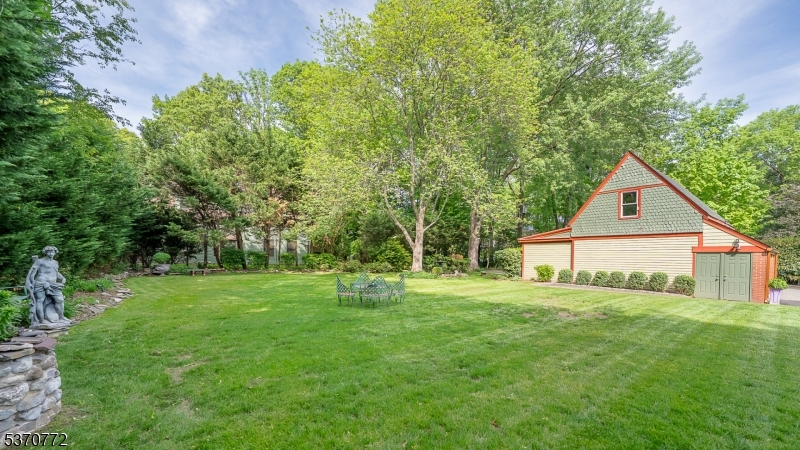 Montrose - Residential