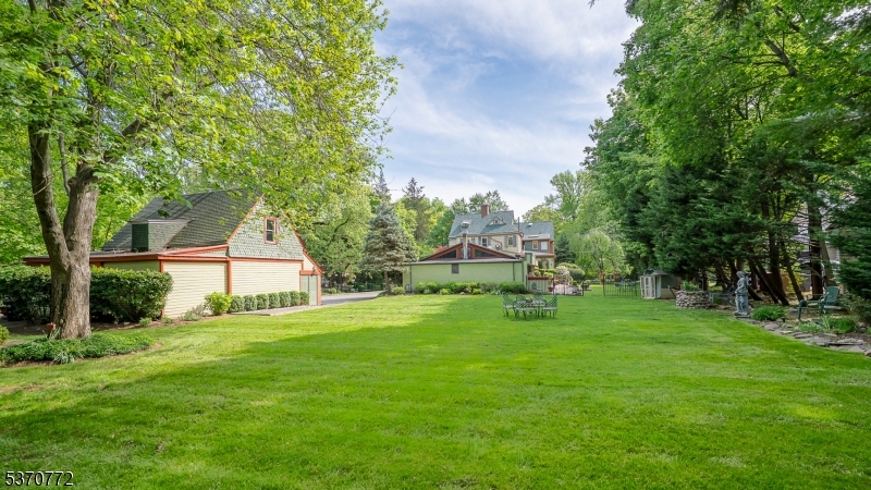 Montrose - Residential