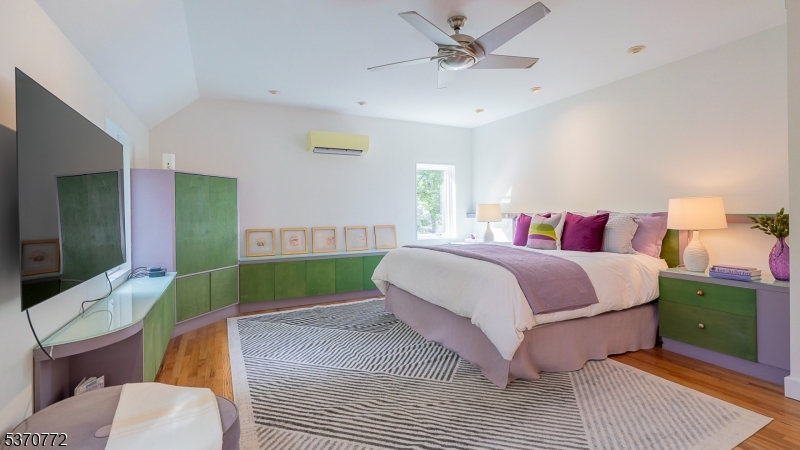 Montrose - Residential