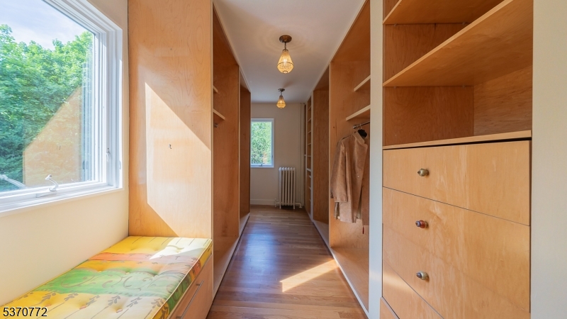 Montrose - Residential