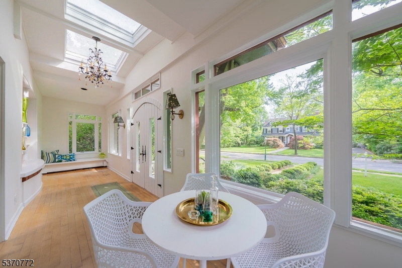 Montrose - Residential