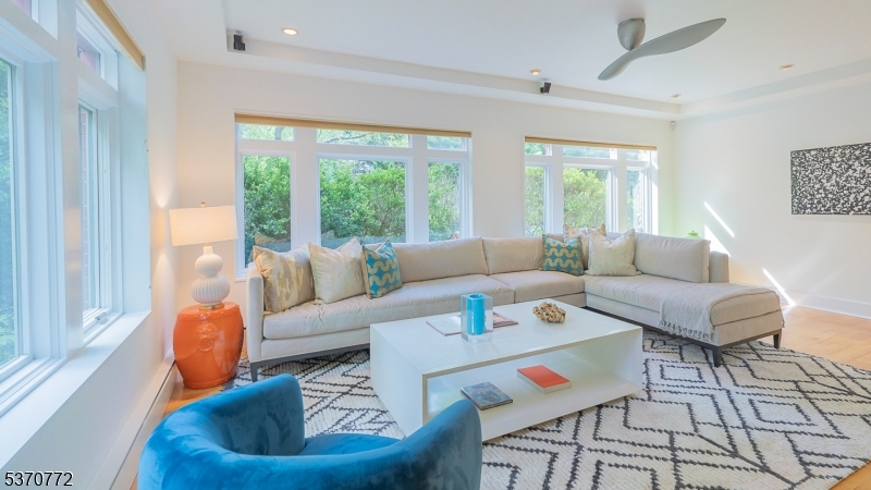 Montrose - Residential