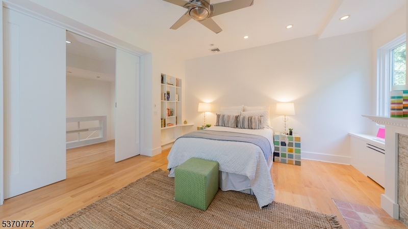 Montrose - Residential