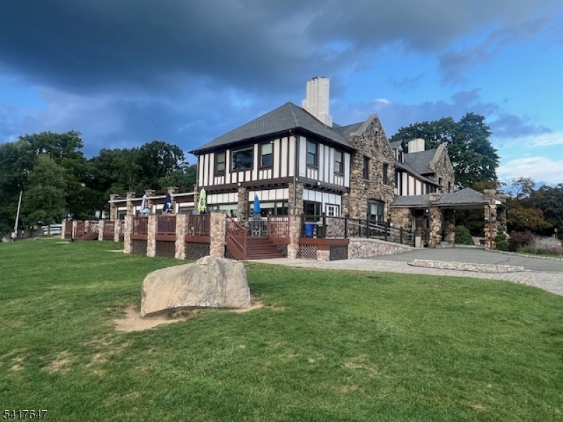 White Meadow Lake - Residential