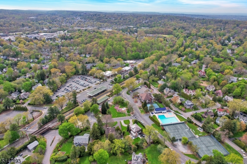 Knollwood - Residential