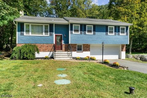 30 Schofield Rd, West Milford Twp., NJ 07480 - MLS#: 3923562