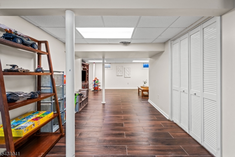 Brookside Sqaure - Residential