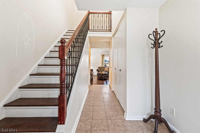 Brookside Sqaure - Residential