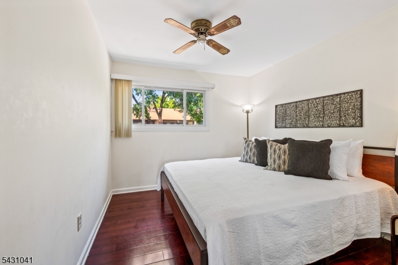 Brookside Sqaure - Residential
