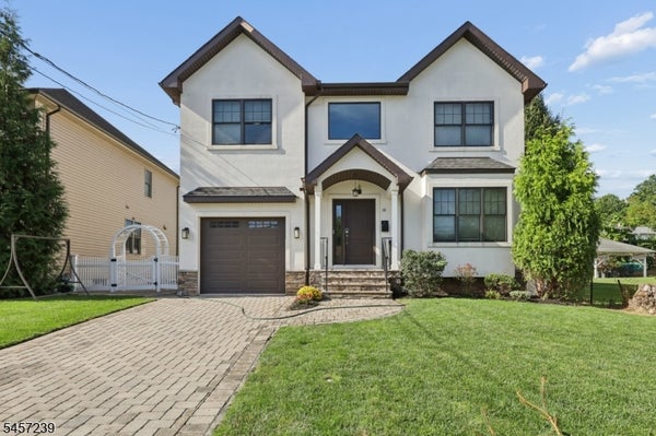 16 STUYVESANT CT, CLIFTON, NJ 07013 - Image d3e1197761a3cb63b76a0cd4244e04e3/2667547294