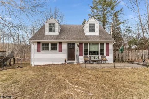 25 Billings Rd, Hopatcong Boro, NJ 07843 - MLS#: 3948642