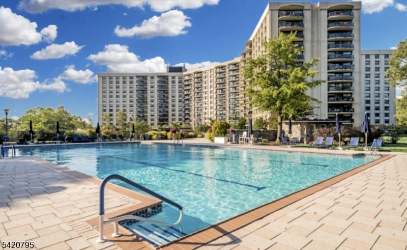 Claridge House II - Residential