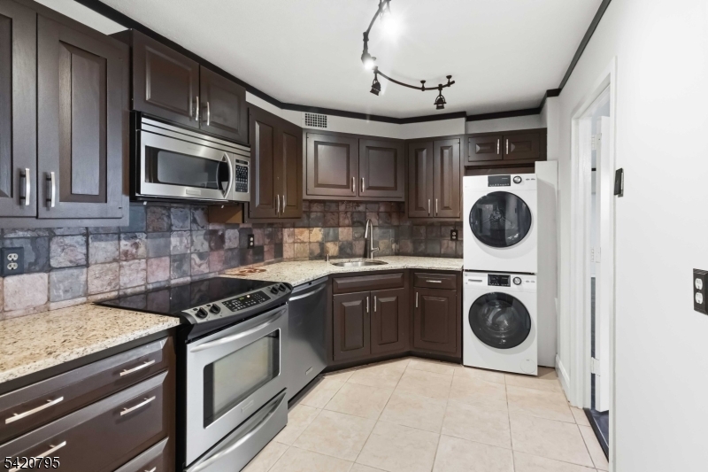 Claridge House II - Residential