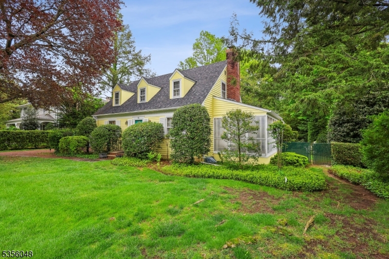 53 Sunset Dr