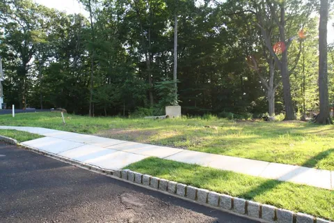 MLS: 3961515