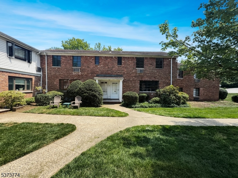 TROY HILLS OF SPRINGFIELD - Residential