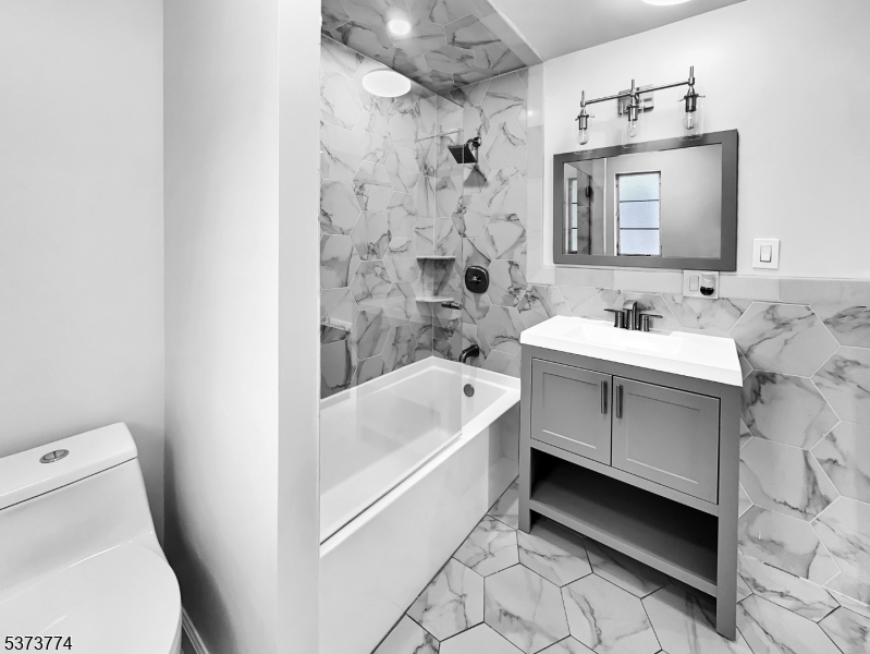 TROY HILLS OF SPRINGFIELD - Residential