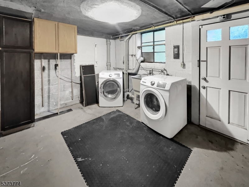 TROY HILLS OF SPRINGFIELD - Residential