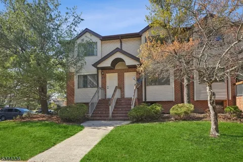 4002 Birchwood Ct, North Brunswick Twp., NJ 08902 - MLS#: 3951916