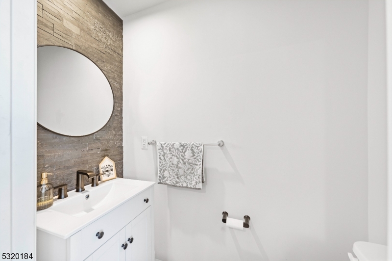 Eagle Chase - Residential