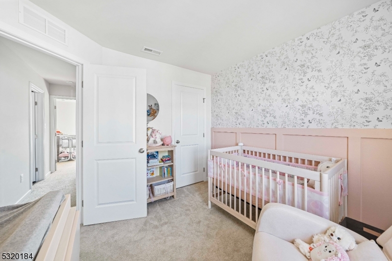 Eagle Chase - Residential