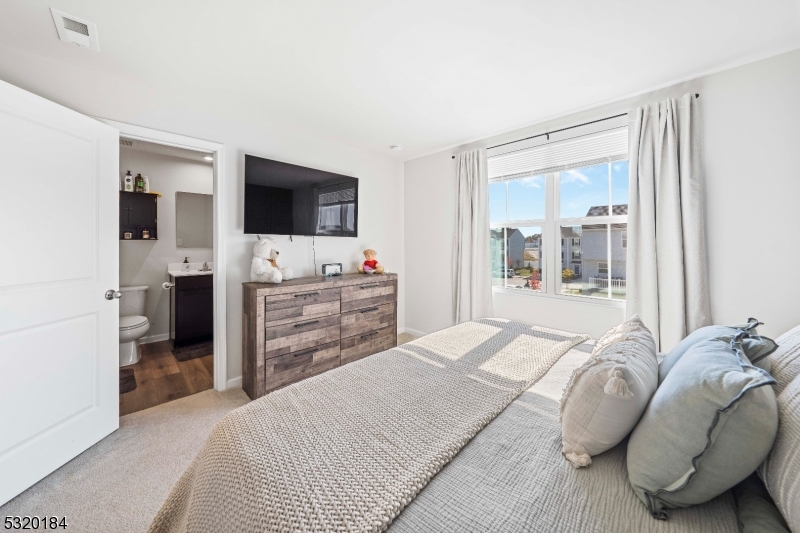 Eagle Chase - Residential