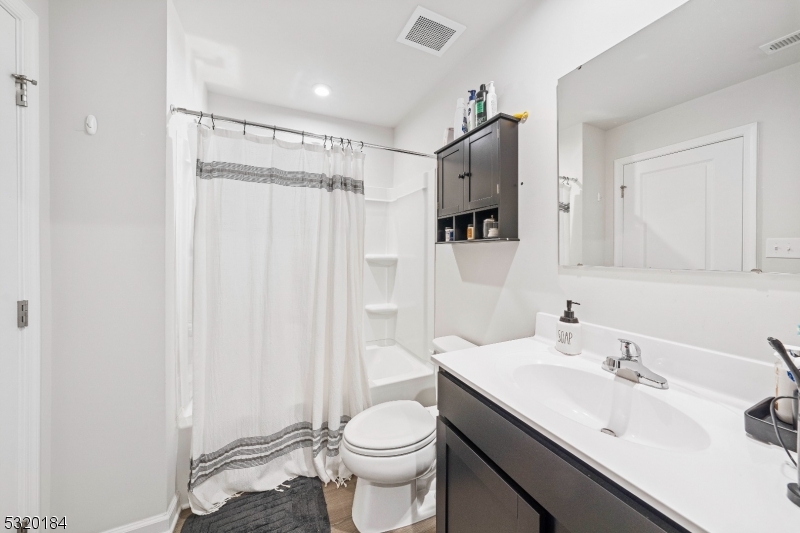 Eagle Chase - Residential