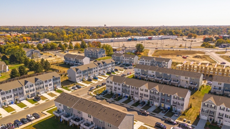 Eagle Chase - Residential