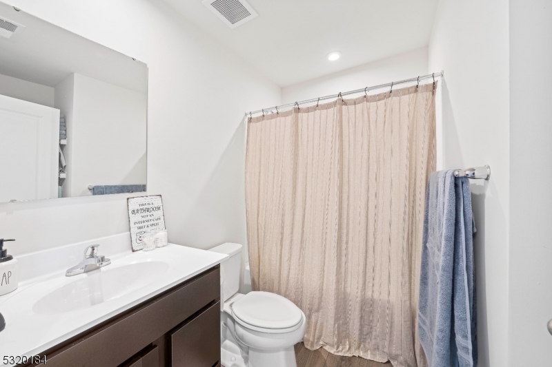 Eagle Chase - Residential