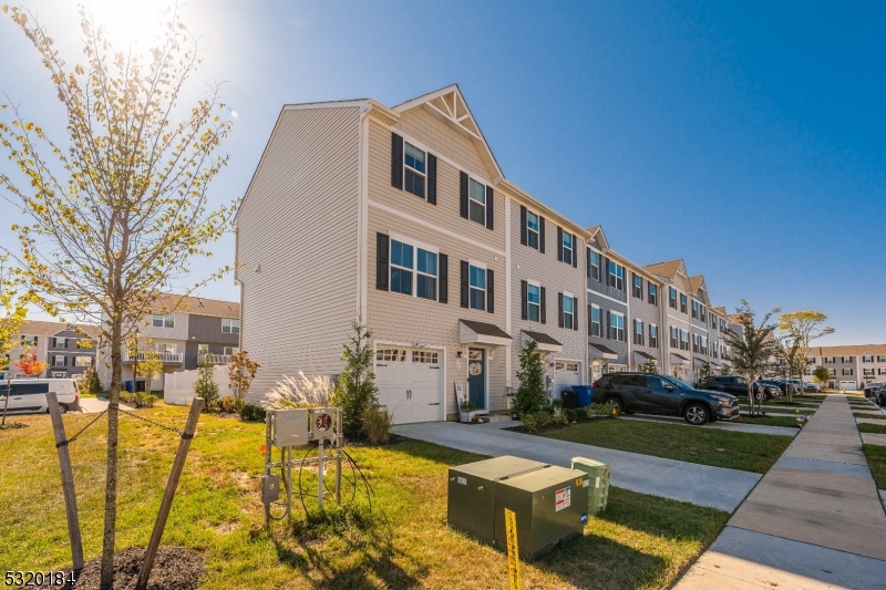 Eagle Chase - Residential