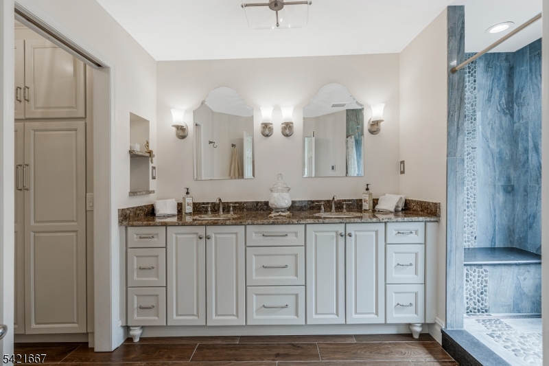 Stoney Hill - Residential