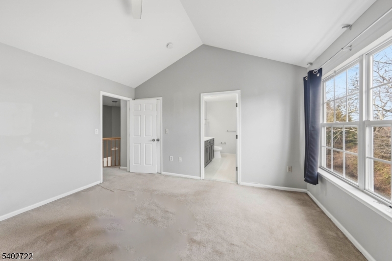 COUNTRYSIDE - Residential