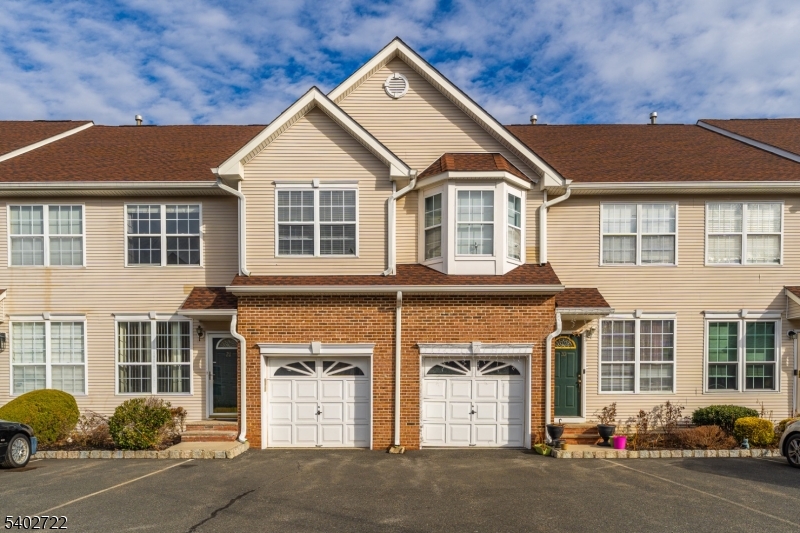 COUNTRYSIDE - Residential